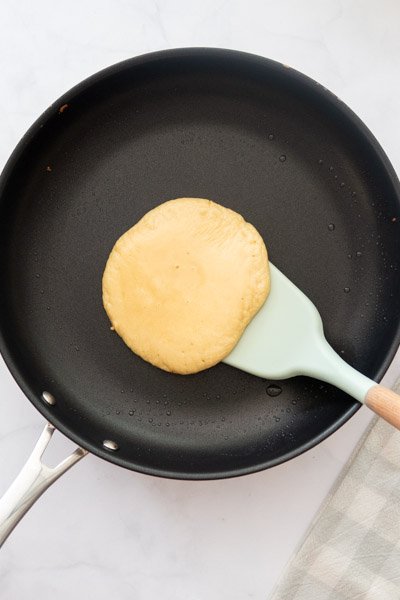 zdrowe placki low carb z mąki migdałowej