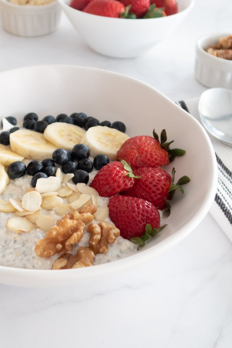 Healthy porridge With Yogurt