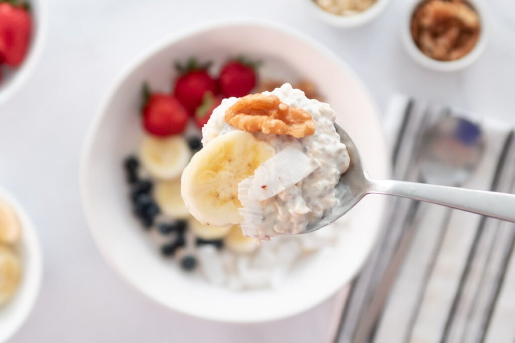 Healthy Overnight Oats With Yogurt