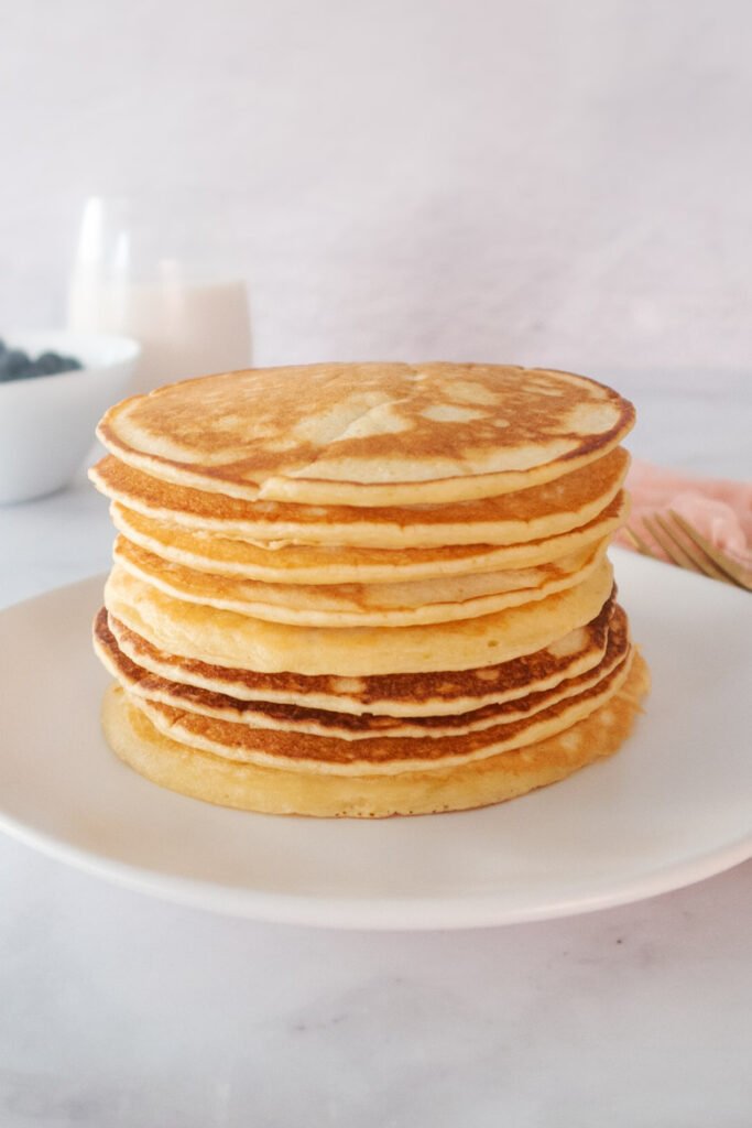 Placuszki cytrynowe z ricotty podane na brunch