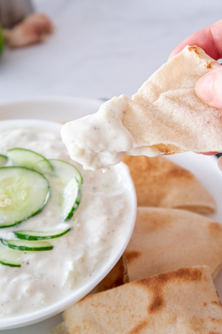 CREAMY YOGURT SAUCE