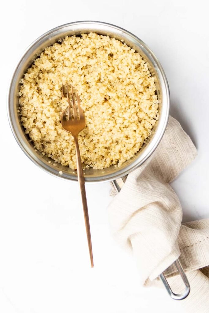 ugotowana komosa ryżowa sypka i puszysta