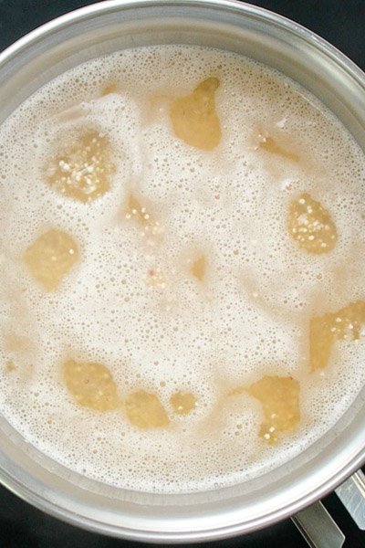 gotowanie komosy ryżowej w garnku